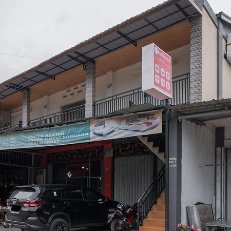 Reddoorz Syariah Near Minangkabau International Aiport Hotel Padang  Exterior photo